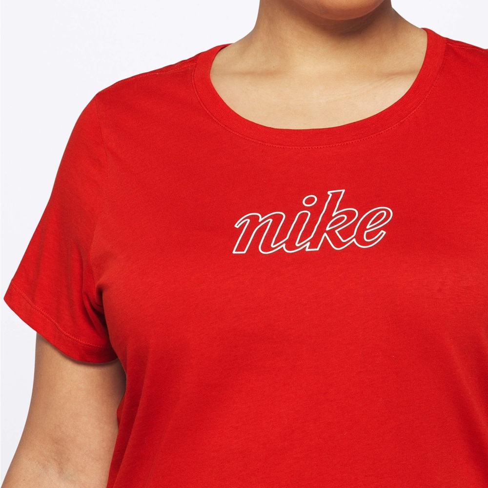 Nike Women's Red Short Sleeve Tee - Picture 2 of 7